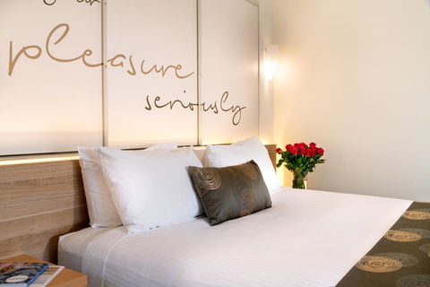 Boathouse Resort Studios And Suites - Accommodation Sunshine Coast 6