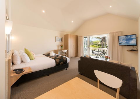 Boathouse Resort Studios And Suites - Accommodation Sunshine Coast 27
