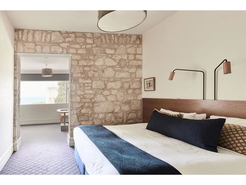 Hotel Sorrento - Accommodation Sunshine Coast 10