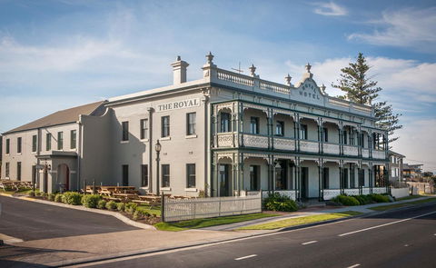 The Royal Hotel Mornington - Accommodation Sunshine Coast 18