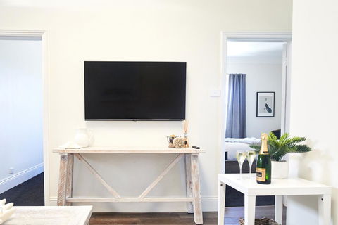 The Royal Hotel Mornington - Accommodation Sunshine Coast 39