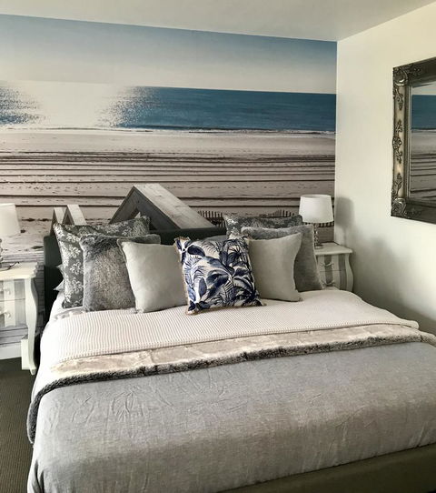 Lorne World - Accommodation Sunshine Coast 10
