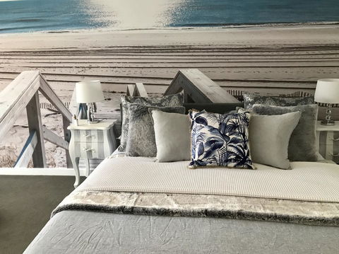 Lorne World - Accommodation Sunshine Coast 11