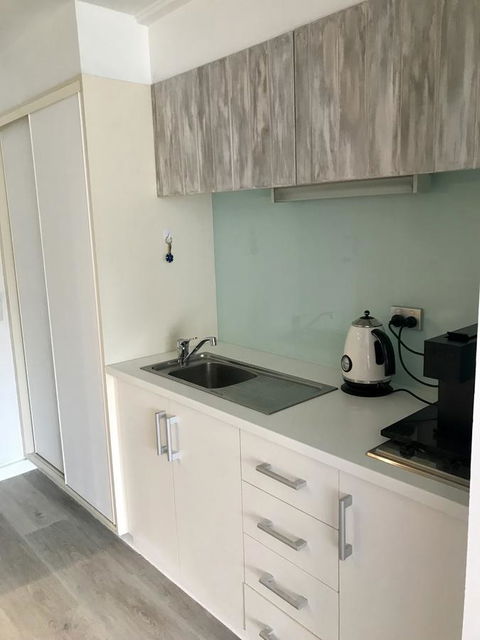 Lorne World - Accommodation Sunshine Coast 2