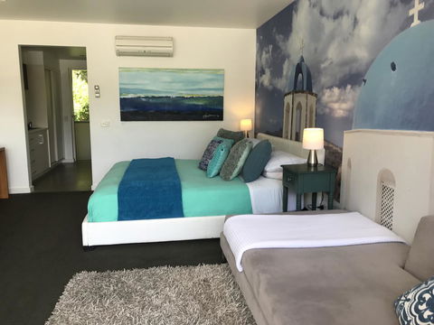 Lorne World - Accommodation Sunshine Coast 34