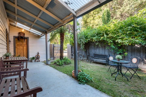 Avalon House - Accommodation Sunshine Coast 32