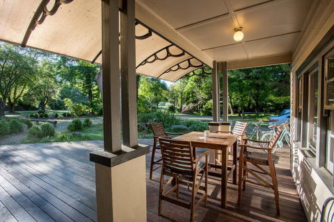 Avalon House - Accommodation Sunshine Coast 14
