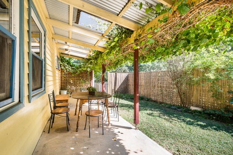 Avalon House - Accommodation Sunshine Coast 39