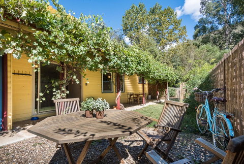 Avalon House - Accommodation Sunshine Coast 6