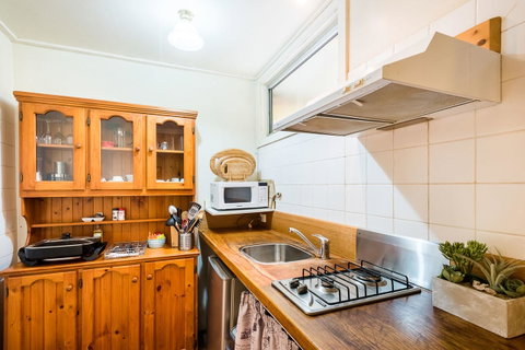 Avalon House - Accommodation Sunshine Coast 43
