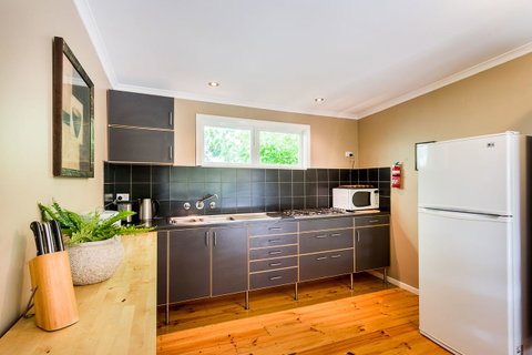 Avalon House - Accommodation Sunshine Coast 28
