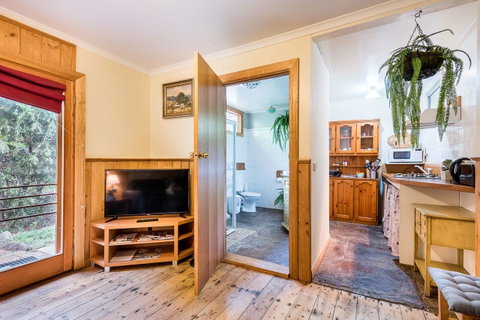 Avalon House - Accommodation Sunshine Coast 42