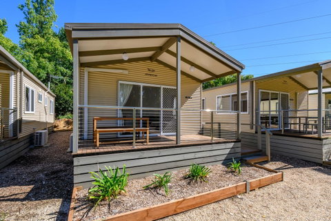 Bright Riverside Holiday Park - Accommodation Sunshine Coast 0