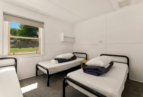 Bright Riverside Holiday Park - Accommodation Sunshine Coast 1
