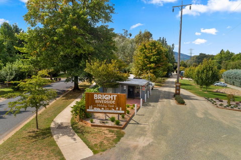 Bright Riverside Holiday Park - Accommodation Sunshine Coast 2