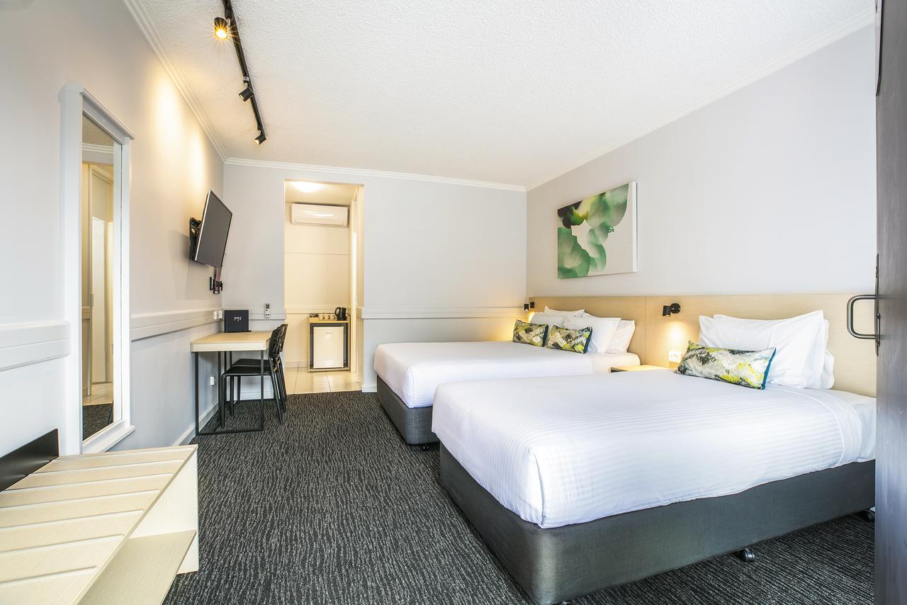 Holmesglen VIC Accommodation Sunshine Coast