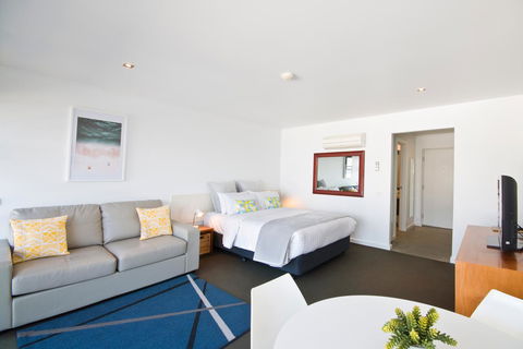 Lorne Bay View Motel - Accommodation Sunshine Coast 11
