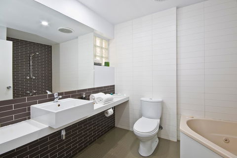 Lorne Bay View Motel - Accommodation Sunshine Coast 30
