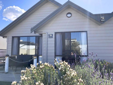 Apollo Bay Waterfront Motor Inn - Accommodation Sunshine Coast 20