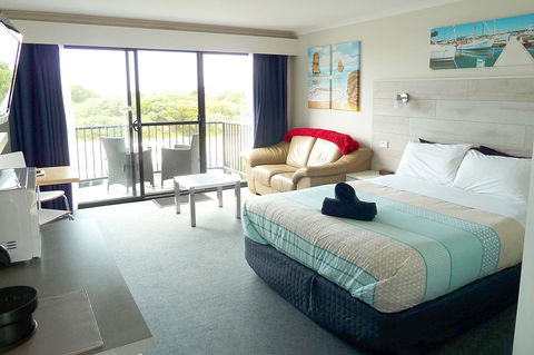 Apollo Bay Waterfront Motor Inn - Accommodation Sunshine Coast 2