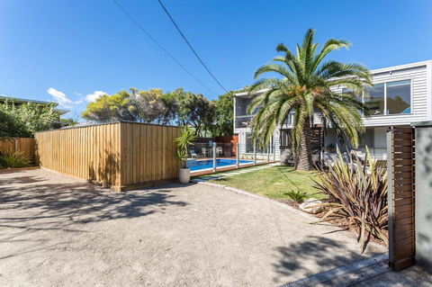 Front Beach House - Accommodation Sunshine Coast 5