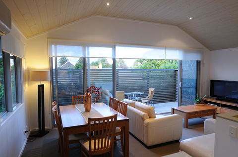 The Victoria Apartments - Accommodation Sunshine Coast 13