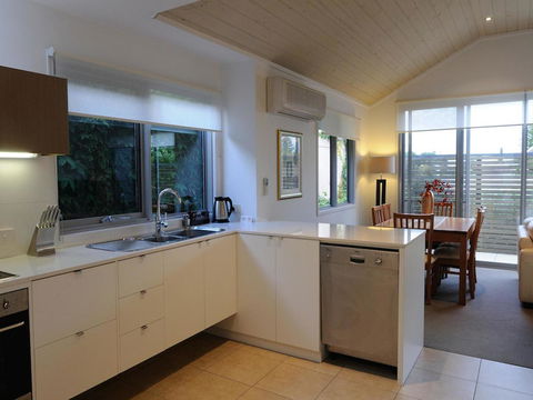 The Victoria Apartments - Accommodation Sunshine Coast 33