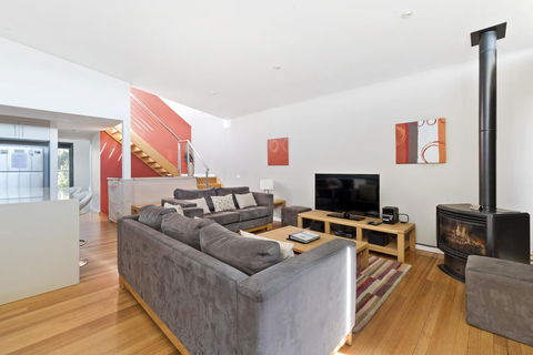 Apollo Bay Cottages - Accommodation Sunshine Coast 12