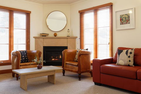 54 On Bank - Accommodation Sunshine Coast 28