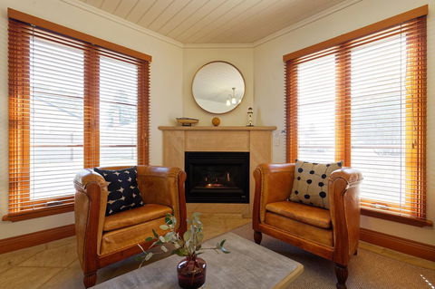 54 On Bank - Accommodation Sunshine Coast 30