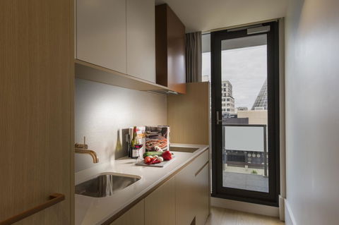 Brady Hotels Central Melbourne - Accommodation Sunshine Coast 8