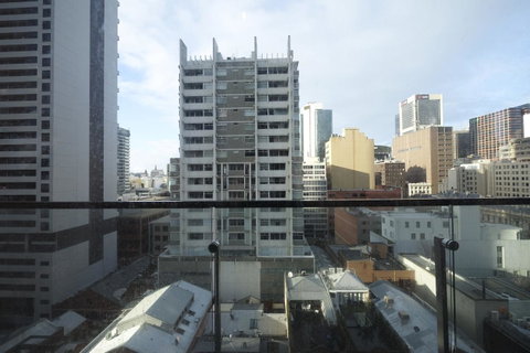Mono Apartments On La Trobe Street - Accommodation Sunshine Coast 17