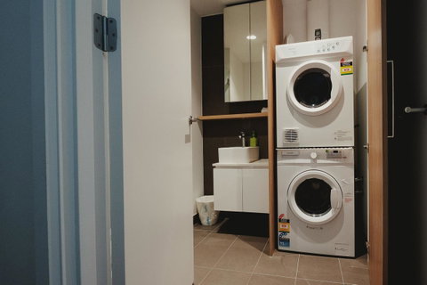 Mono Apartments On La Trobe Street - Accommodation Sunshine Coast 5