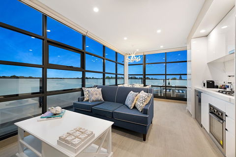 The Hamptons Apartments - St Kilda - Accommodation Sunshine Coast 26