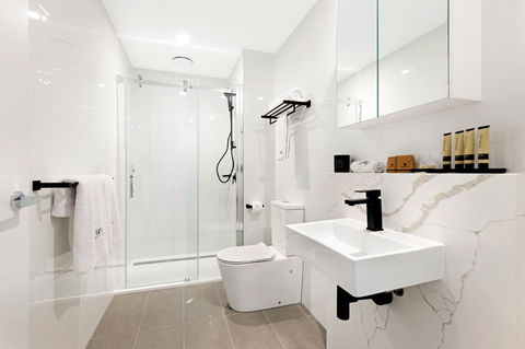 The Hamptons Apartments - St Kilda - Accommodation Sunshine Coast 32