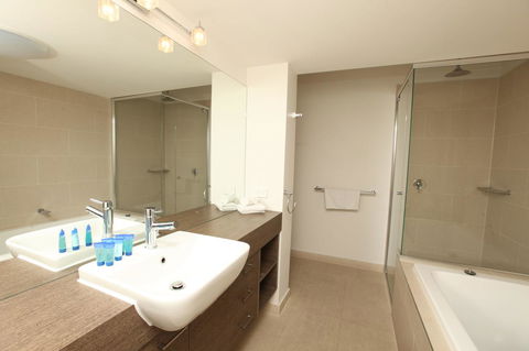 7 Falls Apartments - Accommodation Sunshine Coast 1