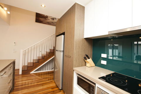 7 Falls Apartments - Accommodation Sunshine Coast 9