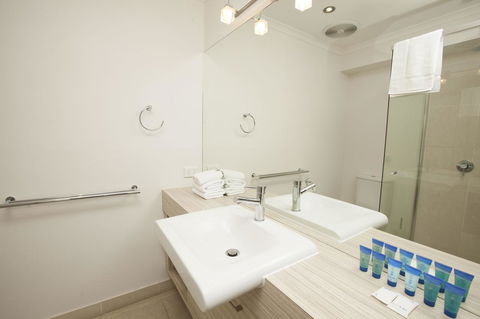 7 Falls Apartments - Accommodation Sunshine Coast 19