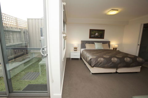 7 Falls Apartments - Accommodation Sunshine Coast 20