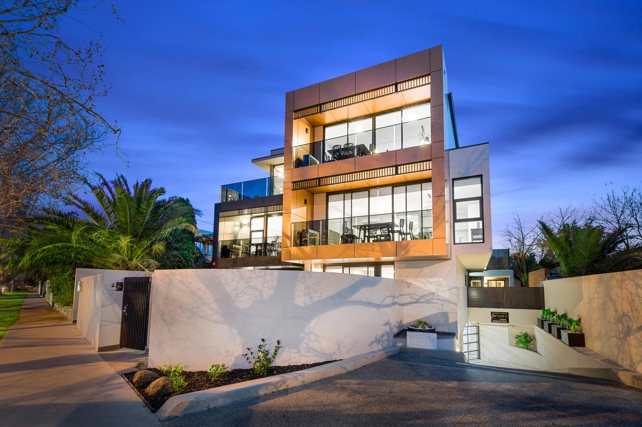 Armadale North VIC Accommodation Sunshine Coast