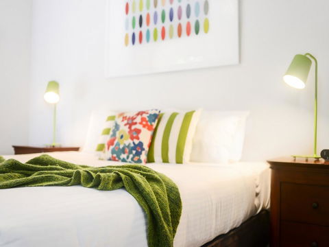 Boutique Stays Sandyside- Sandringham Villa Units - Accommodation Sunshine Coast 9