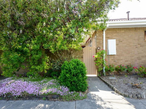 Boutique Stays Sandyside- Sandringham Villa Units - Accommodation Sunshine Coast 1
