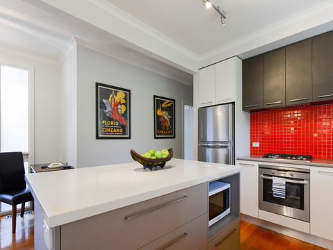 Boutique Stays Sandyside- Sandringham Villa Units - Accommodation Sunshine Coast 0