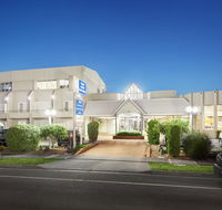 Ciloms Airport Lodge - Accommodation Sunshine Coast