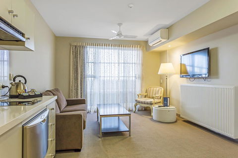 Deep Blue Hotel & Hot Springs - Accommodation Sunshine Coast 42