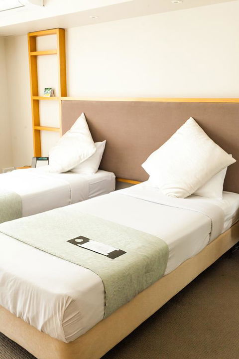 Deep Blue Hotel & Hot Springs - Accommodation Sunshine Coast 17