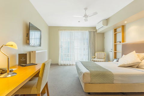 Deep Blue Hotel & Hot Springs - Accommodation Sunshine Coast 27