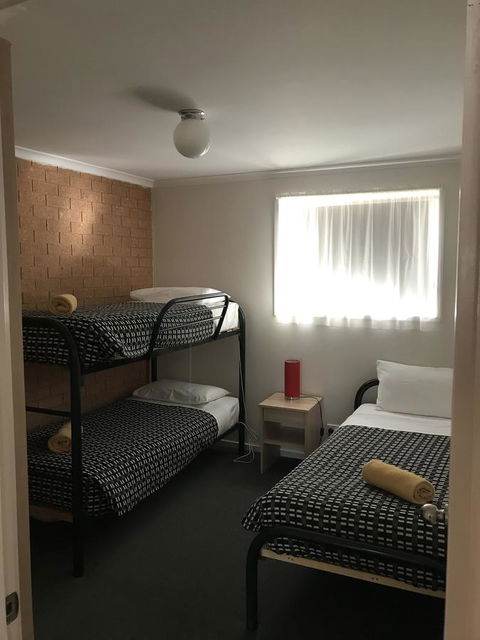 Beachcomber Motel & Apartments - Accommodation Sunshine Coast 10
