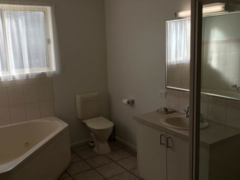 Beachcomber Motel & Apartments - Accommodation Sunshine Coast 9