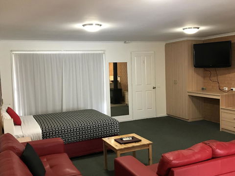 Beachcomber Motel & Apartments - Accommodation Sunshine Coast 11